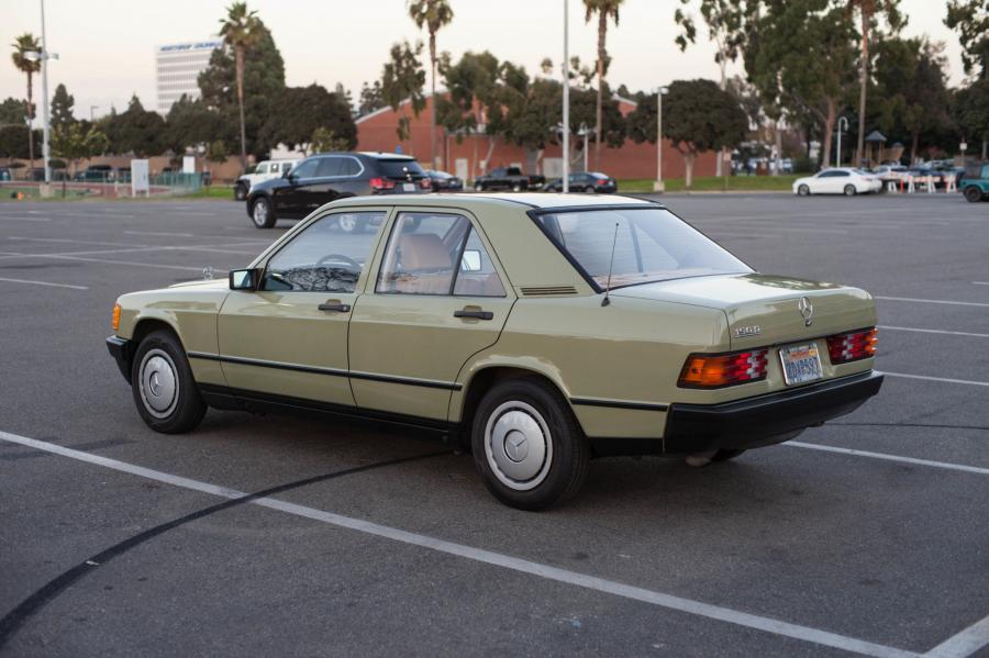  Mercedes-Benz 190 D (W124) 1984 года  (NA) (фото 15 из 240)